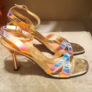 Stuart Weitzman iridescent/holographic leather ankle strap 4" heel size 8.5